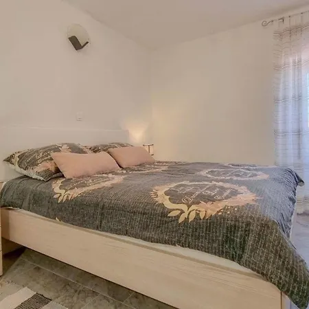 Ferienwohnung Fur 3 Personen Ca 40 Qm In Novigrad, Istrien Istrische Riviera - B61622 *