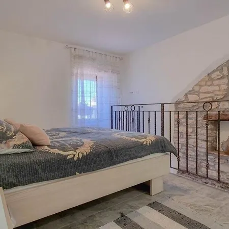 Ferienwohnung Fur 3 Personen Ca 40 Qm In Novigrad, Istrien Istrische Riviera - B61622