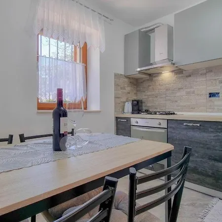 Ferienwohnung Fur 3 Personen Ca 40 Qm In Novigrad, Istrien Istrische Riviera - B61622 Apartman Karpinjan