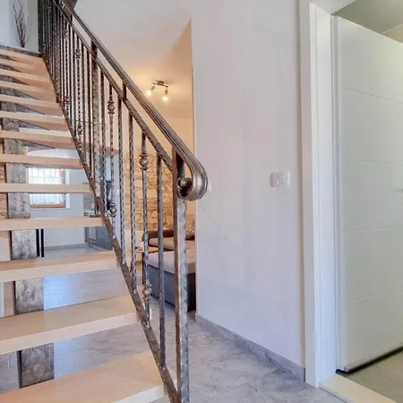 Ferienwohnung Fur 3 Personen Ca 40 Qm In Novigrad, Istrien Istrische Riviera - B61622 Apartman *