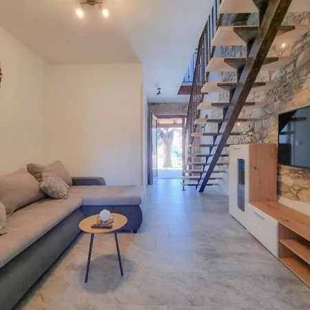 Apartman Ferienwohnung Fur 3 Personen Ca 40 Qm In Novigrad, Istrien Istrische Riviera - B61622