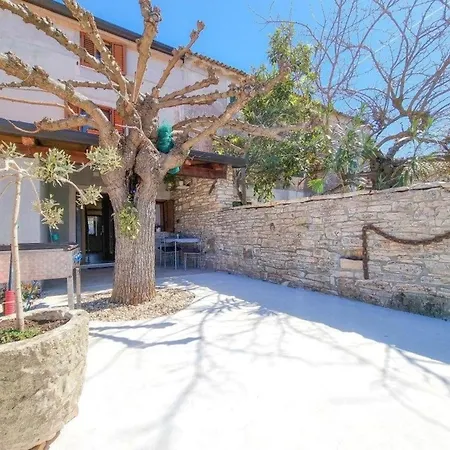Ferienwohnung Fur 3 Personen Ca 40 Qm In Novigrad, Istrien Istrische Riviera - B61622 Apartman